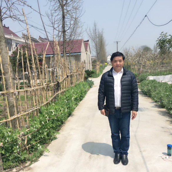 一個(gè)可以不要榮譽(yù)的奉獻(xiàn)者——記全國五一勞動獎?wù)芦@得者王建軍